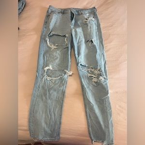 American Eagle mom jeans
